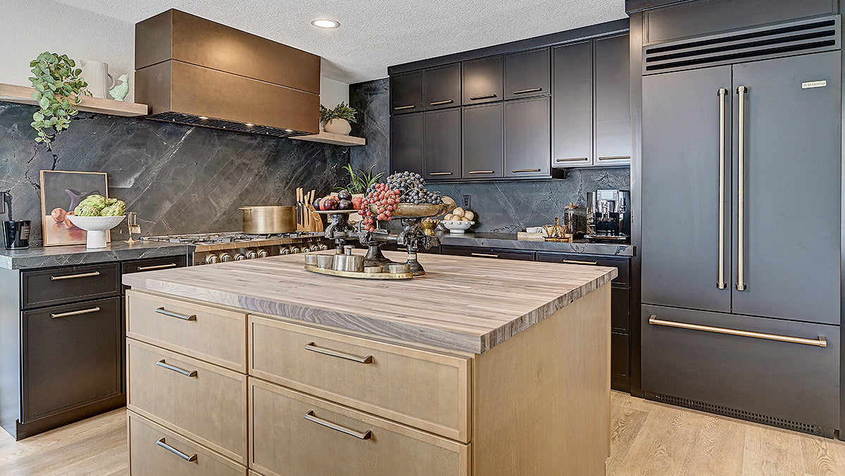 Cabinet Sample - Broadway Black