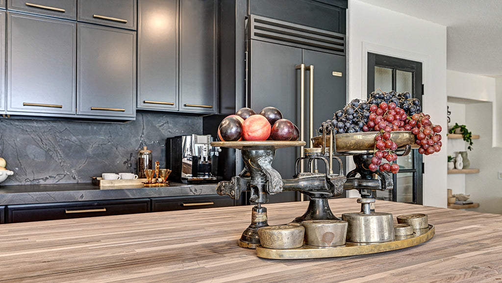 Cabinet Sample - Broadway Black