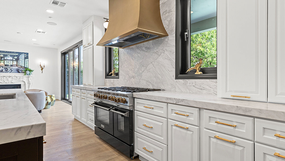 Cabinet Sample - Chalet White