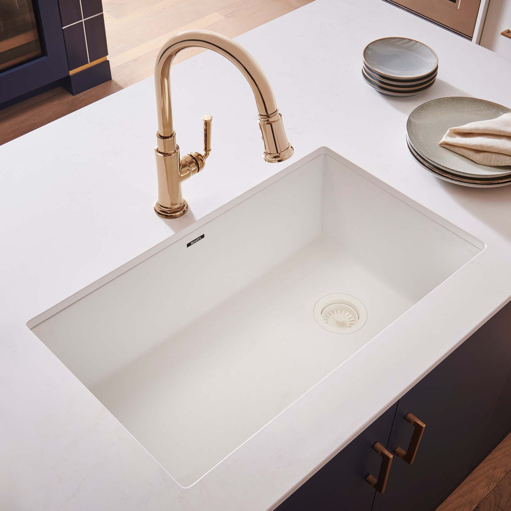 epiGranite UM 32x19 Offset Drain SB Artic White