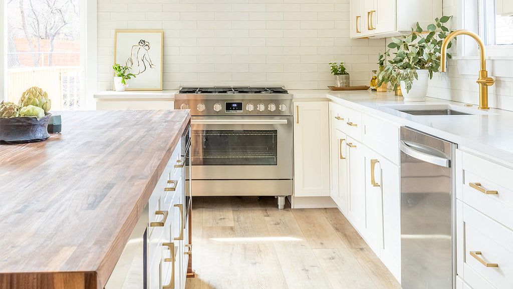 Malibu White Shaker Cabinet Sample