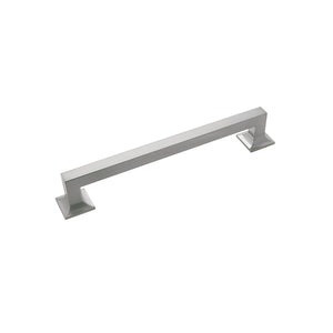 Studio Pull 7-9/16 Inch (192mm) Center to Center Satin Nickel
